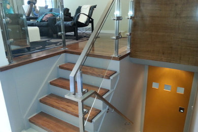 Staircase - contemporary staircase idea in Toronto