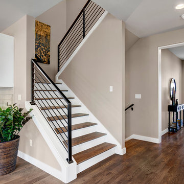 Stairway/Entry