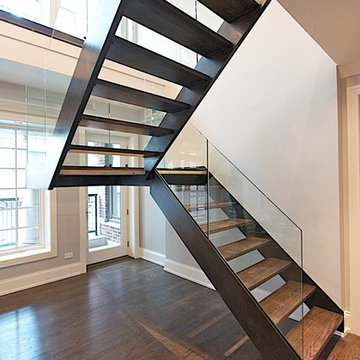STEEL & GLASS STAIRCASE