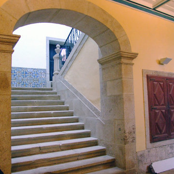 Stone Archways out of Reclaimed Limestone (Mediterranean)