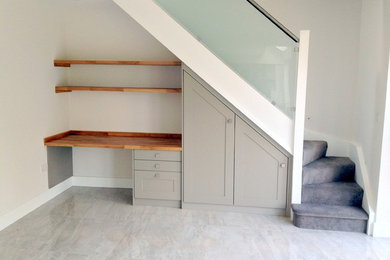 Inspiration for a modern staircase in Berkshire.