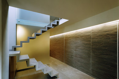 Example of a minimalist staircase design in Florence