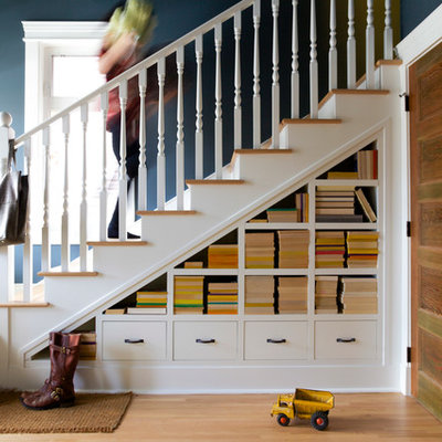 Staircase - mid-sized transitional wooden l-shaped wood railing staircase idea in Calgary