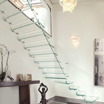 Svævende trapper, glastrin