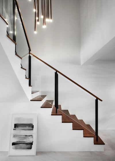 Modern Staircase by Icon Interior Design Pte Ltd