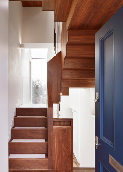 Contemporary Staircase by Fraher & Findlay Architects Ltd