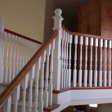 Traditional ball top post staircase