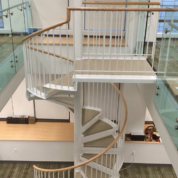Transitional Steel Spiral with Oak Rail and Rubber-covered Treads - Duvinage