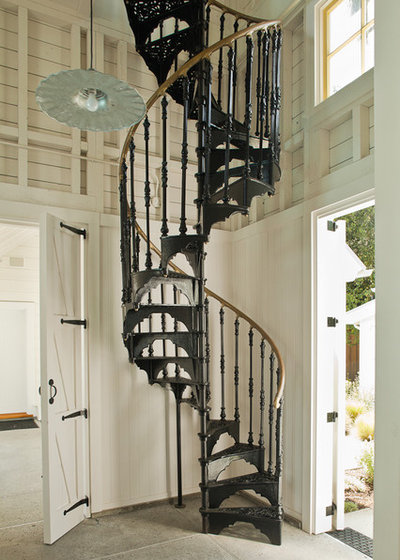 Victorian Staircase by John Malick & Associates