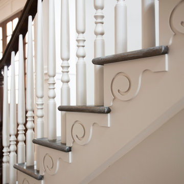 27 - Charleston Staircase Riser Molding