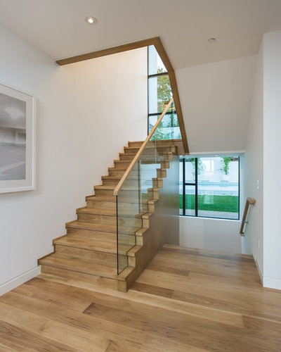 Modern Treppen by Building Solutions and Design, Inc