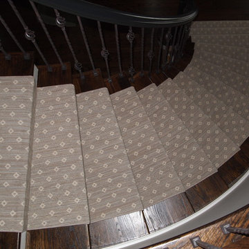 Wool Wilton on curved stairs