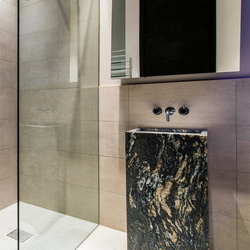Bagni in marmo, granito e pietra