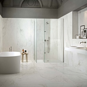 Bathrooms with large porcelain tiles