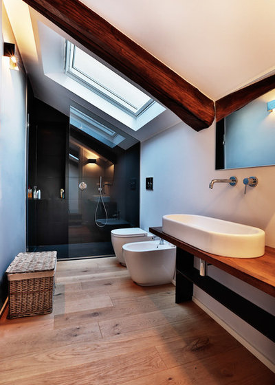 コンテンポラリー 浴室 by officina8a