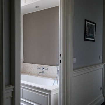 Un appartamento new england style: disimpegno e bagno
