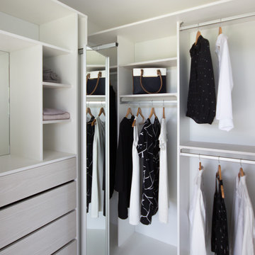 Green Haven Homes Showhome - Walk In Wardrobe