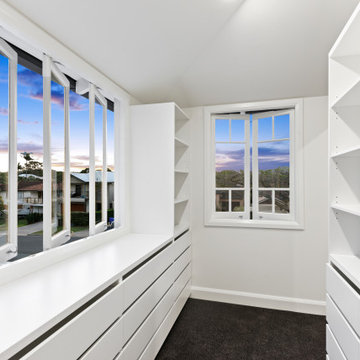 Hamptons In Hendra