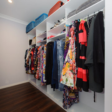 Walk In Wardrobes and Bookshelf in  Pitt Town