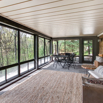 3-Season Room Nestled in Kettle Moraine Paradise