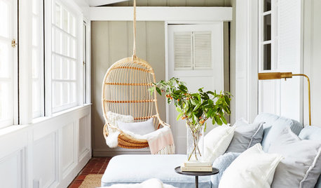 Trending Now: 15 Sunrooms to Relax in This Spring