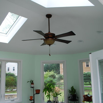 French door, windows and skylights bring in lots of light.