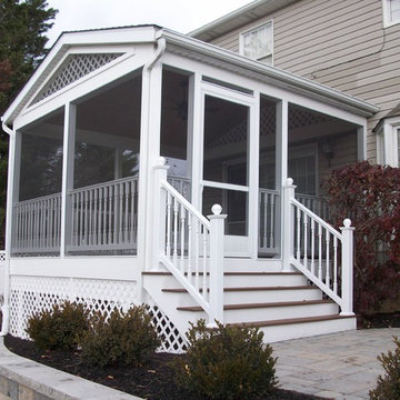 Screened in Porch with Raised Patio