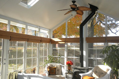 Inspiration for a sunroom remodel in Chicago