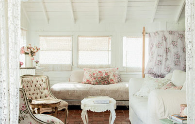 Decorating: Catching Up With the Founder of Shabby Chic