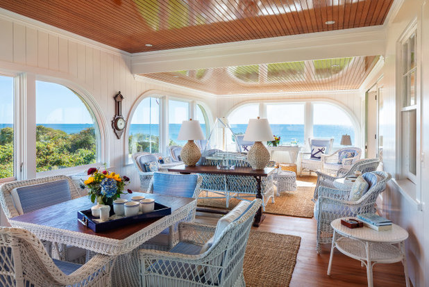 10 Gorgeous Sunrooms Bring In the Outdoors Year-Round