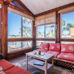 Foto di una veranda moderna con pavimento in terracotta e pavimento multicolore