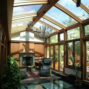 Idee per una veranda moderna con soffitto in vetro