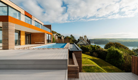 Houzz Tour: A Devon Home That Cleverly Frames a Spectacular View