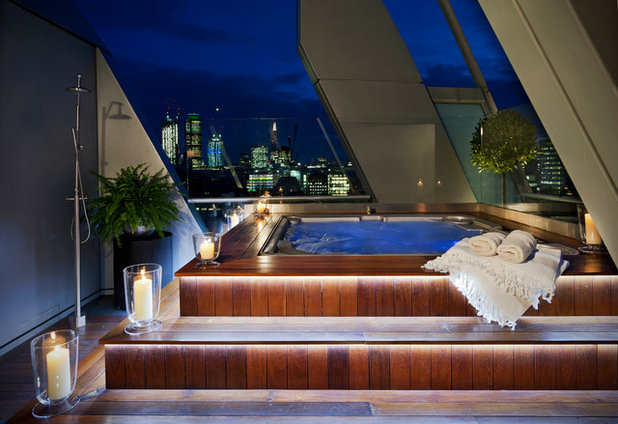 Contemporary Swimming Pool & Hot Tub by KWB London Limited