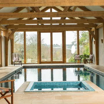 Country Swimming Pool & Hot Tub