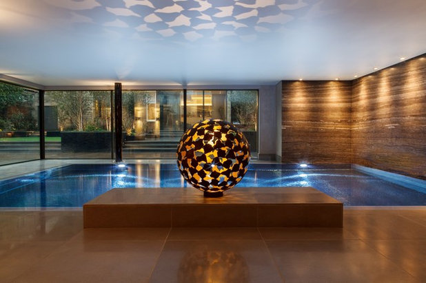 Modern Swimming Pool & Hot Tub by Brilliant Lighting