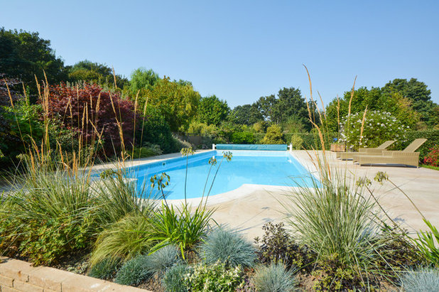 Country Swimming Pool & Hot Tub by Christian Builders Margate Ltd