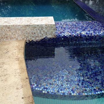 Natural Dapple Freshwater Mosaic Swimming Pool
