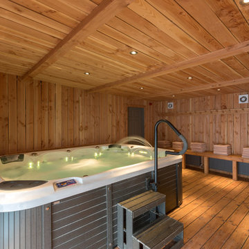 Western Red Cedar creates stylish facilities building at countryside hotel
