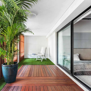 Contemporary Balcony