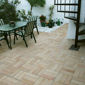 Floor tiles terracotta tones
