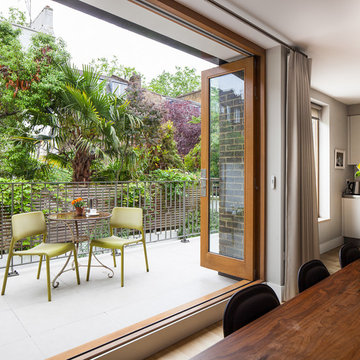 Holland Park Mews filled with Natural Light
