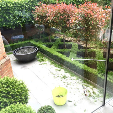 How we made our little courtyard with knot garden