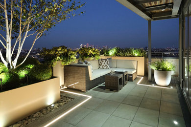 Design ideas for a large contemporary terrace.