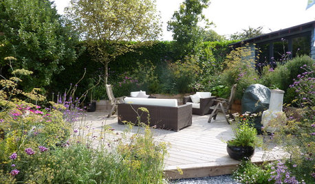 How to Use Garden Decking to Create a Stylish, Sociable Space