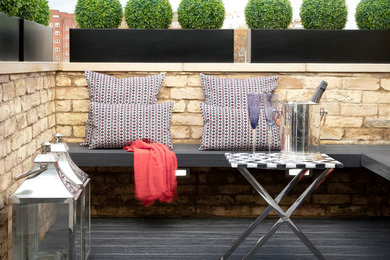 Photo of a contemporary terrace in London.