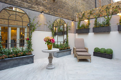 Inspiration for a contemporary terrace in London.