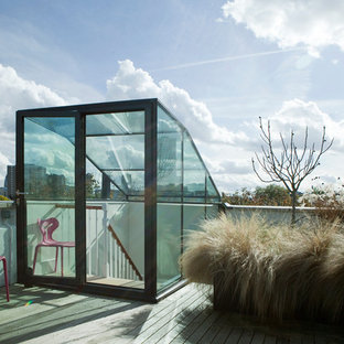 Ispirazione per una terrazza minimalista sul tetto e sul tetto