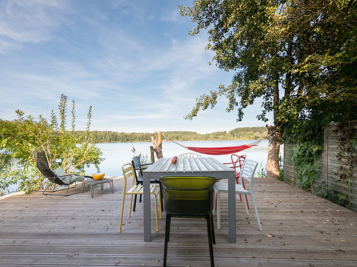 Contemporary Deck - Uncovered