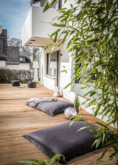 Modern Terrasse by MOO CONCEPT HomeStaging & ReDesign